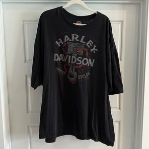 Mens like new Harley Davidson tshirt